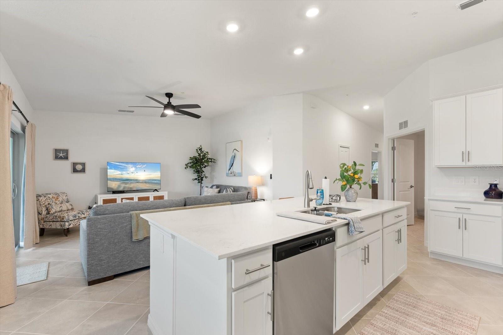 Image 15 of 53 For 17475 Opal Sand Dr.  204