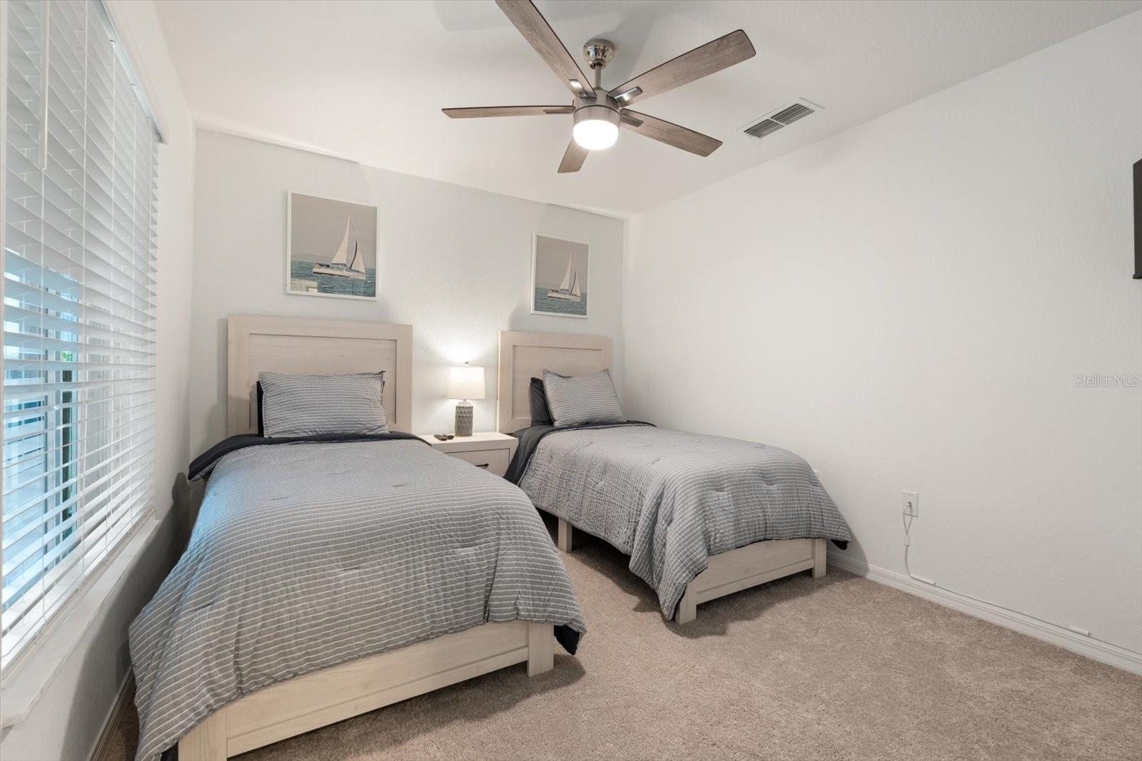 Image 31 of 53 For 17475 Opal Sand Dr.  204