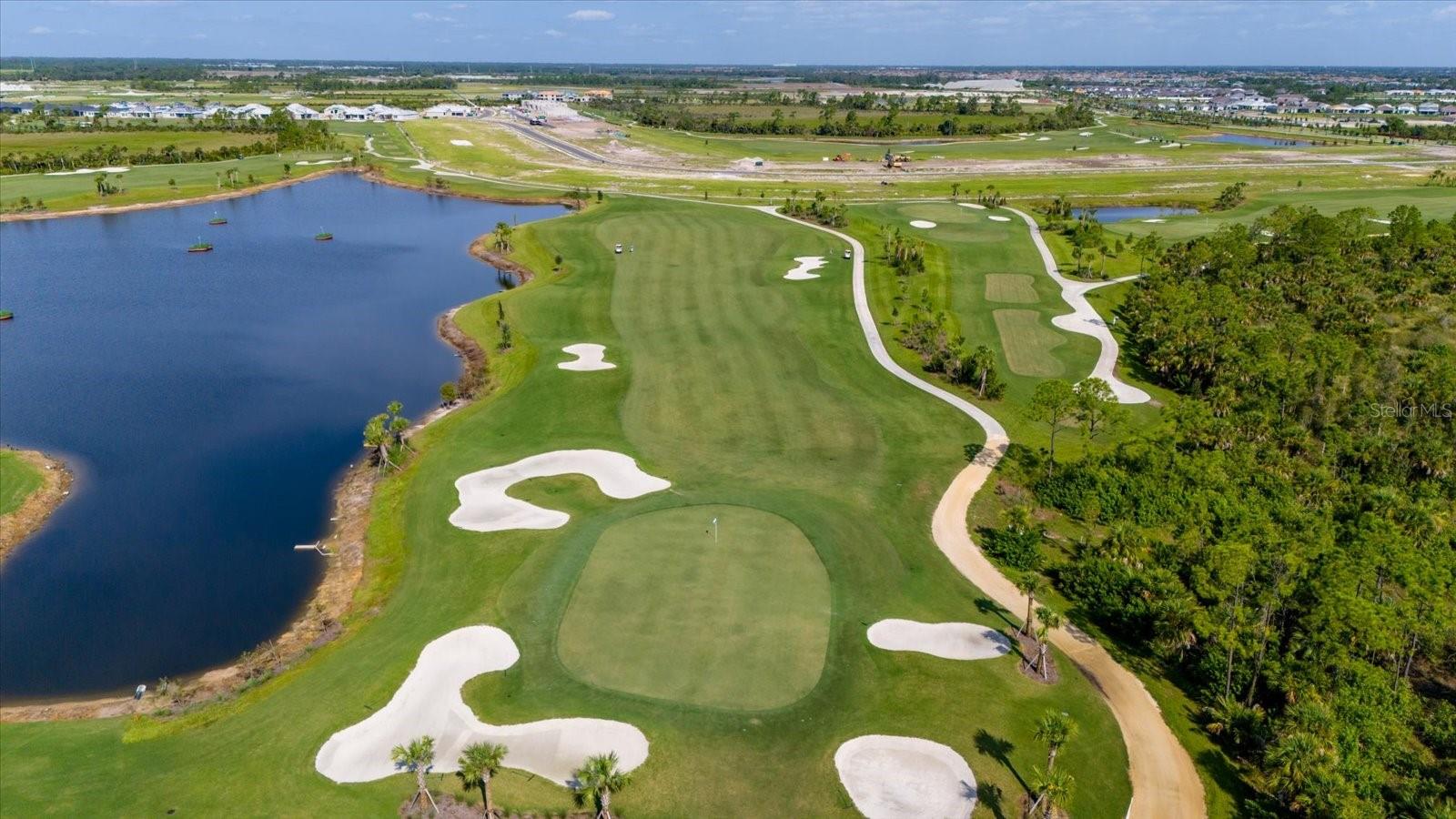 Image 42 of 53 For 17475 Opal Sand Dr.  204