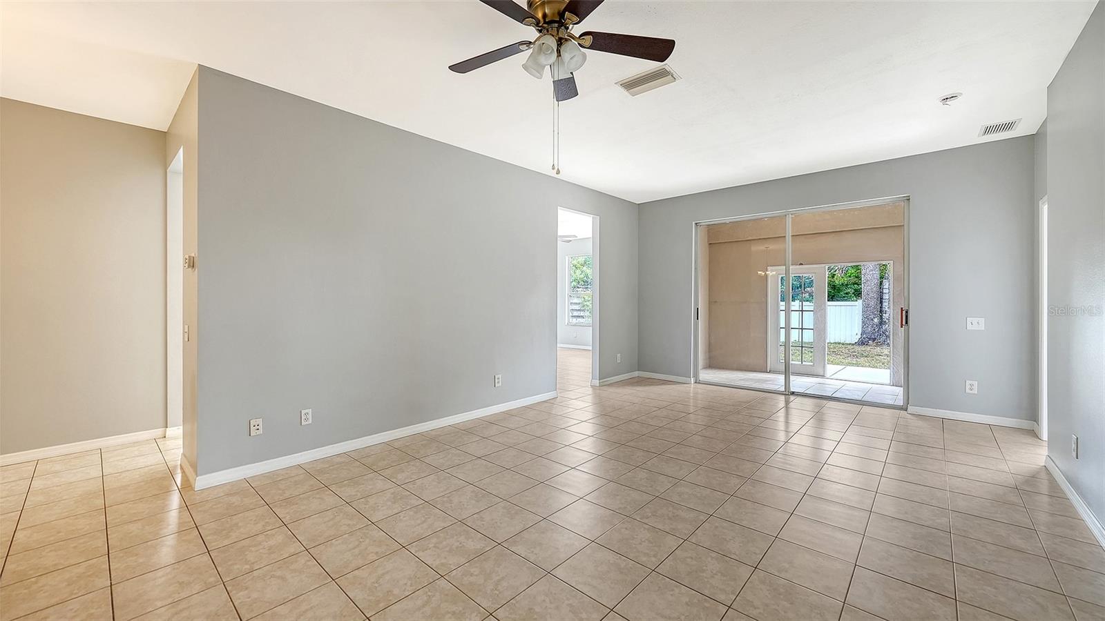 Image 10 of 35 For 5513 47th Court E