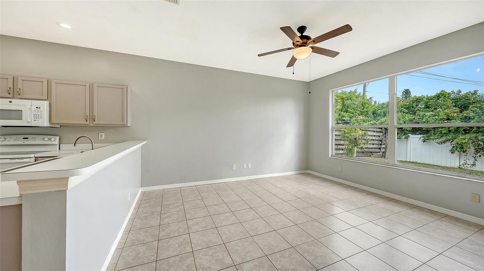 Image 13 of 35 For 5513 47th Court E