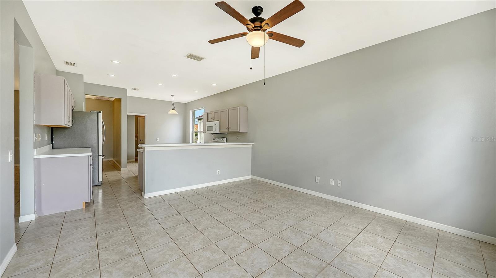 Image 14 of 35 For 5513 47th Court E