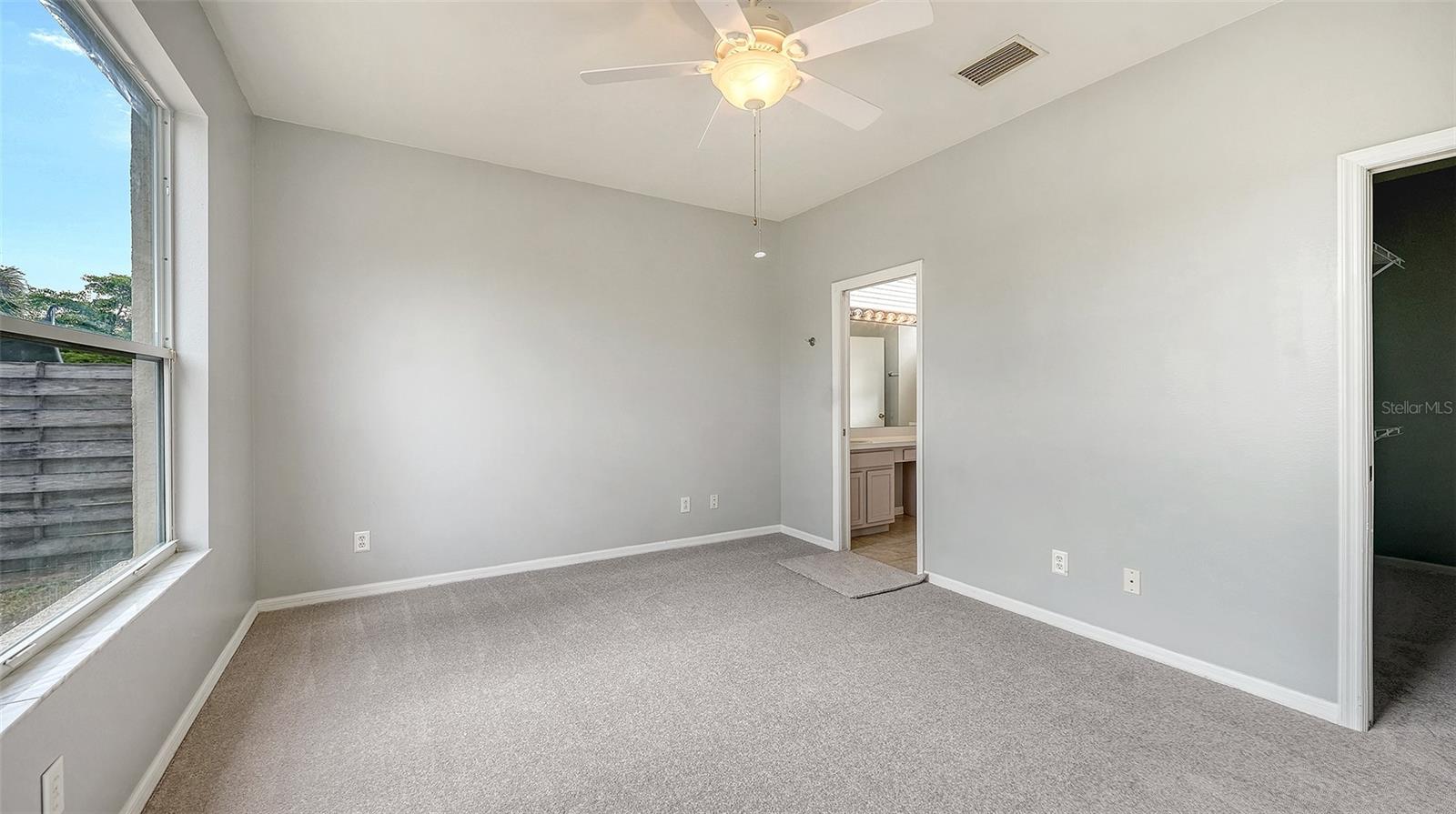 Image 22 of 35 For 5513 47th Court E