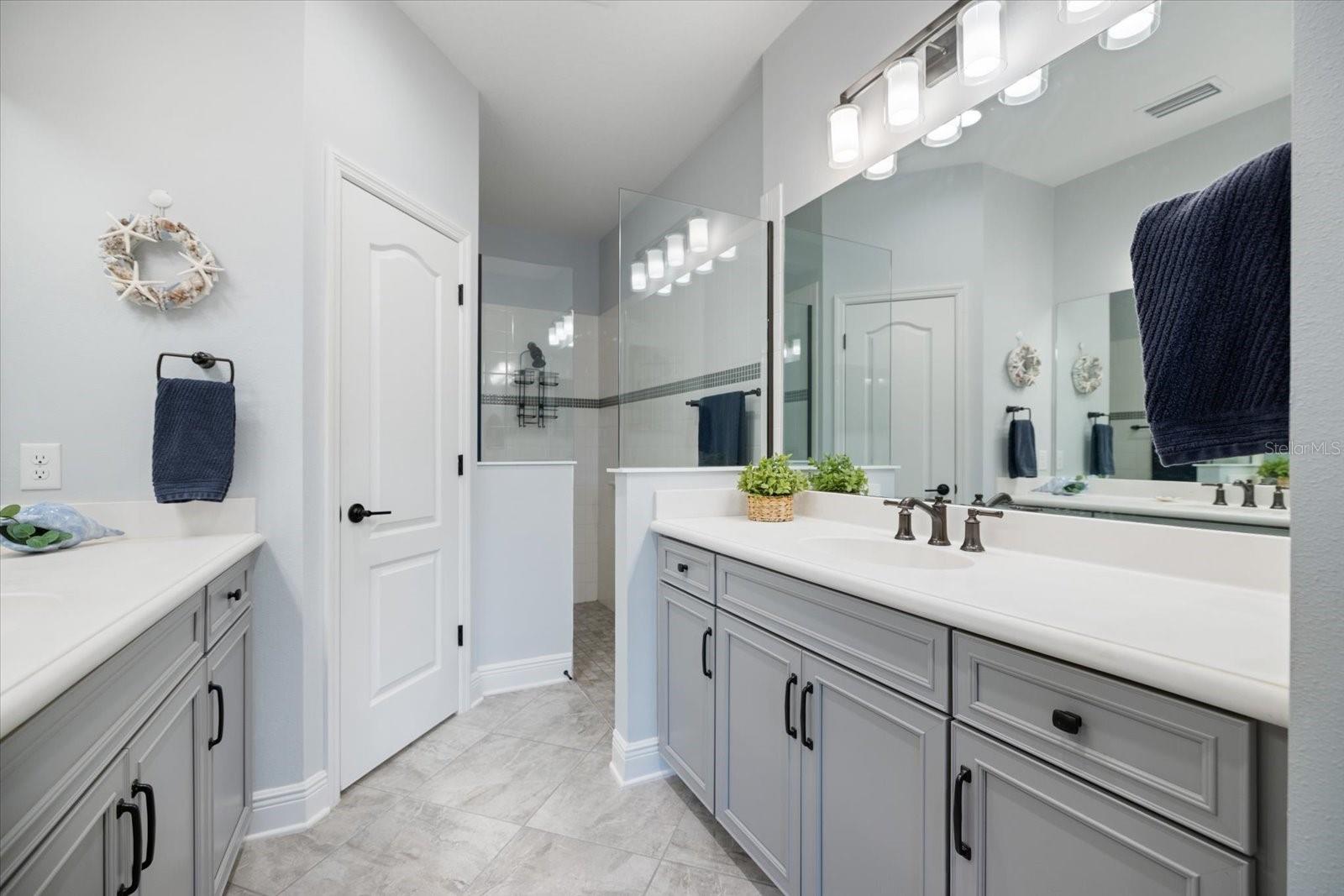 Image 31 of 70 For 11120 Mcdermott Court