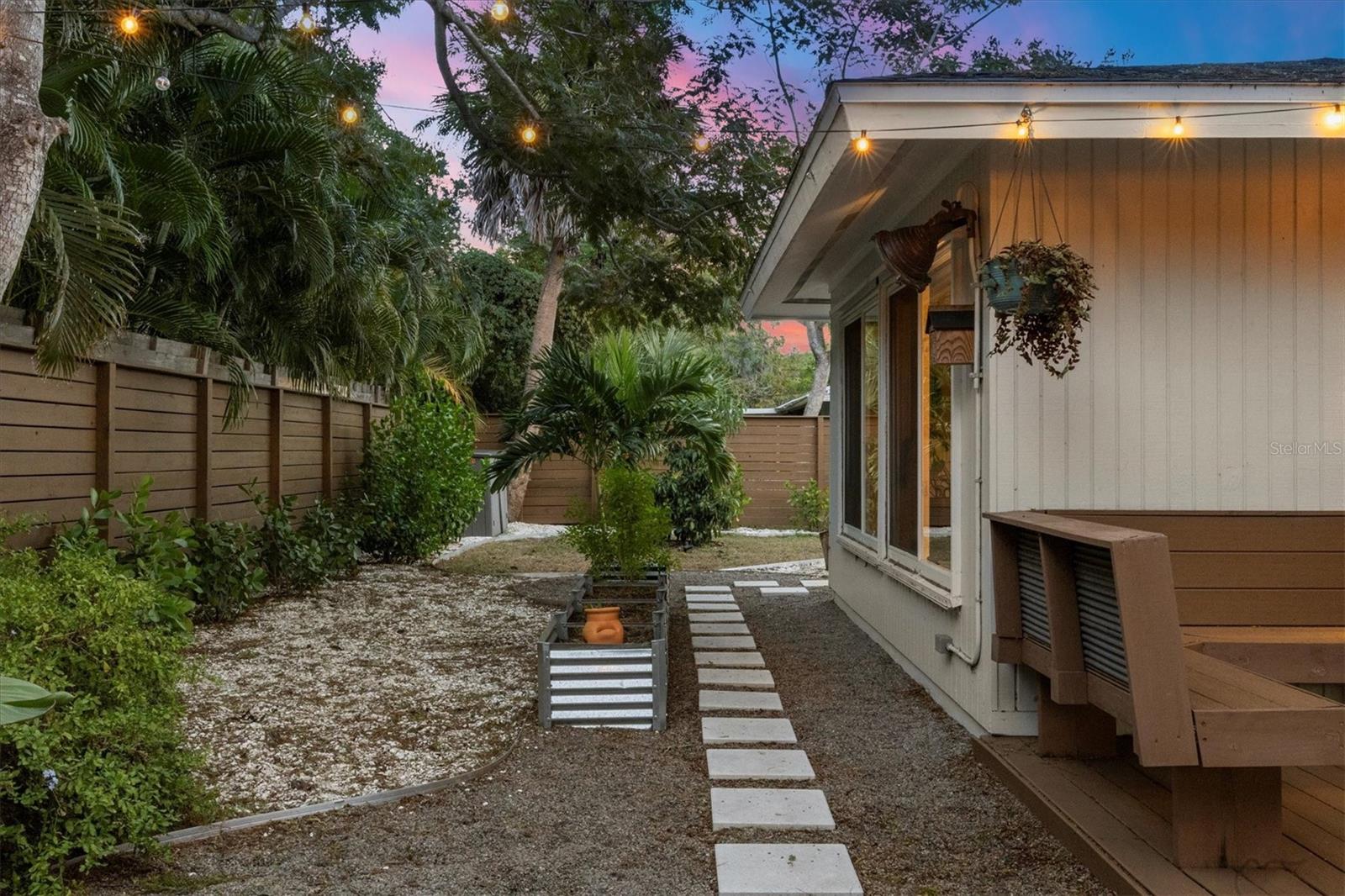 Image 13 of 85 For 2375 Datura Street