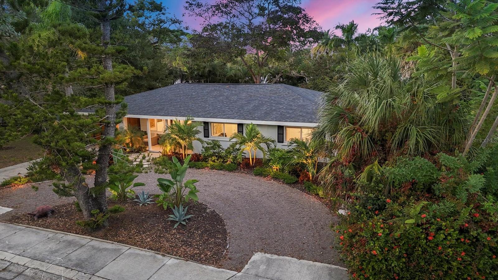 Image 18 of 85 For 2375 Datura Street