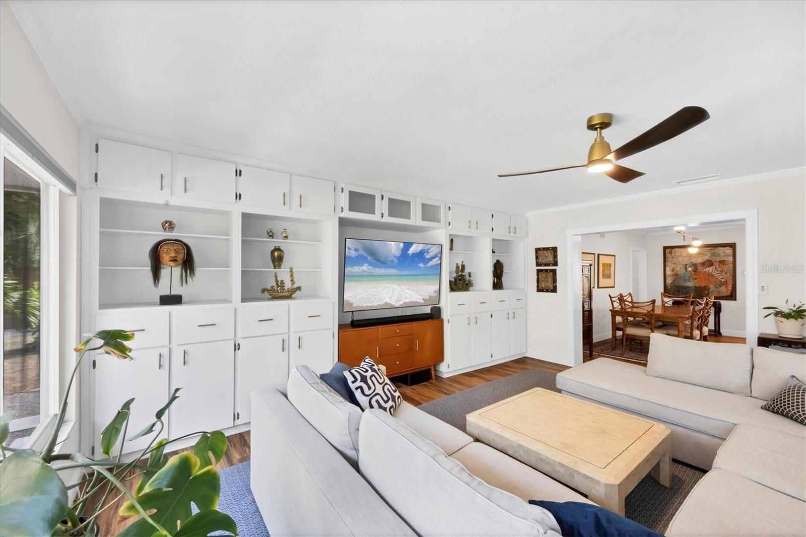 Image 33 of 85 For 2375 Datura Street