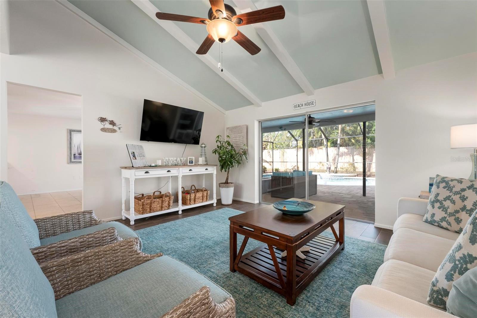 Image 22 of 44 For 6552 Waterford Circle