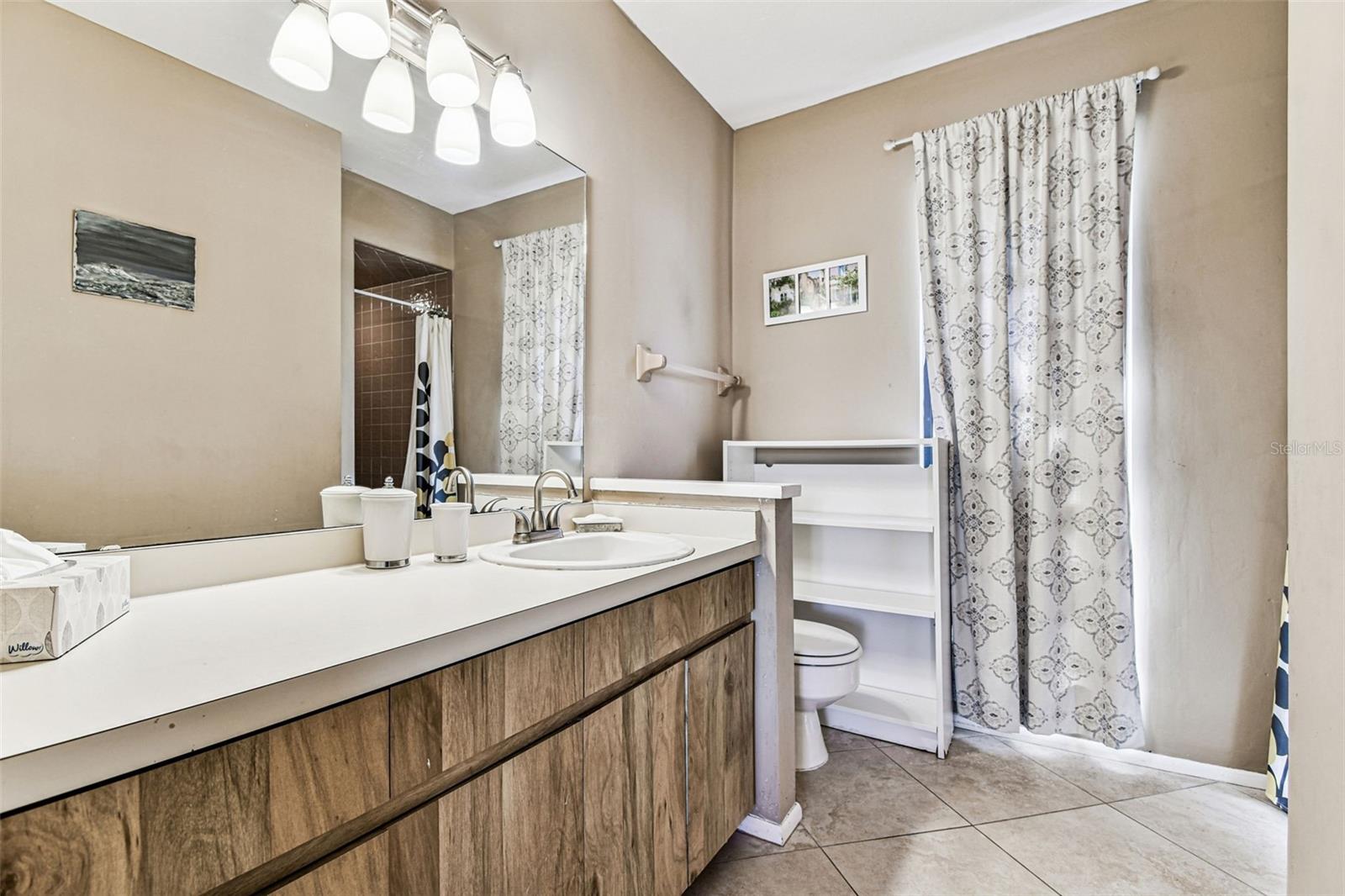 Image 14 of 40 For 6702 Pointe West Blvd