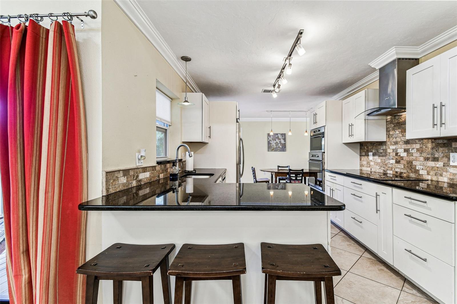 Image 17 of 40 For 6702 Pointe West Blvd