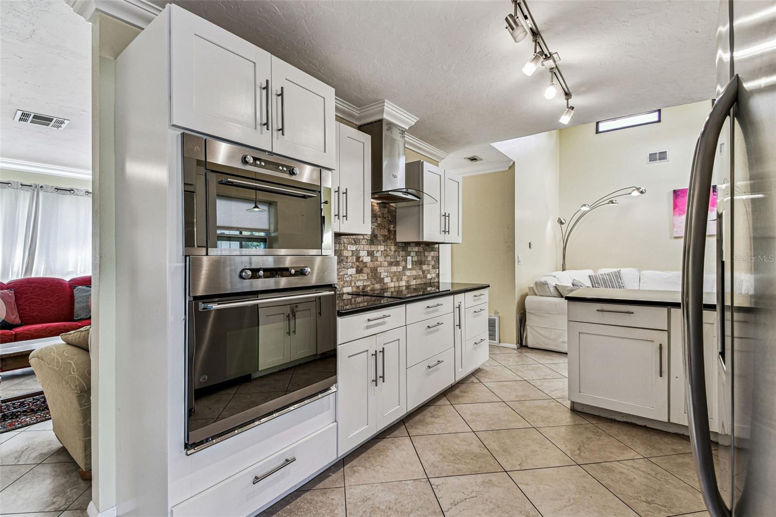 Image 19 of 40 For 6702 Pointe West Blvd