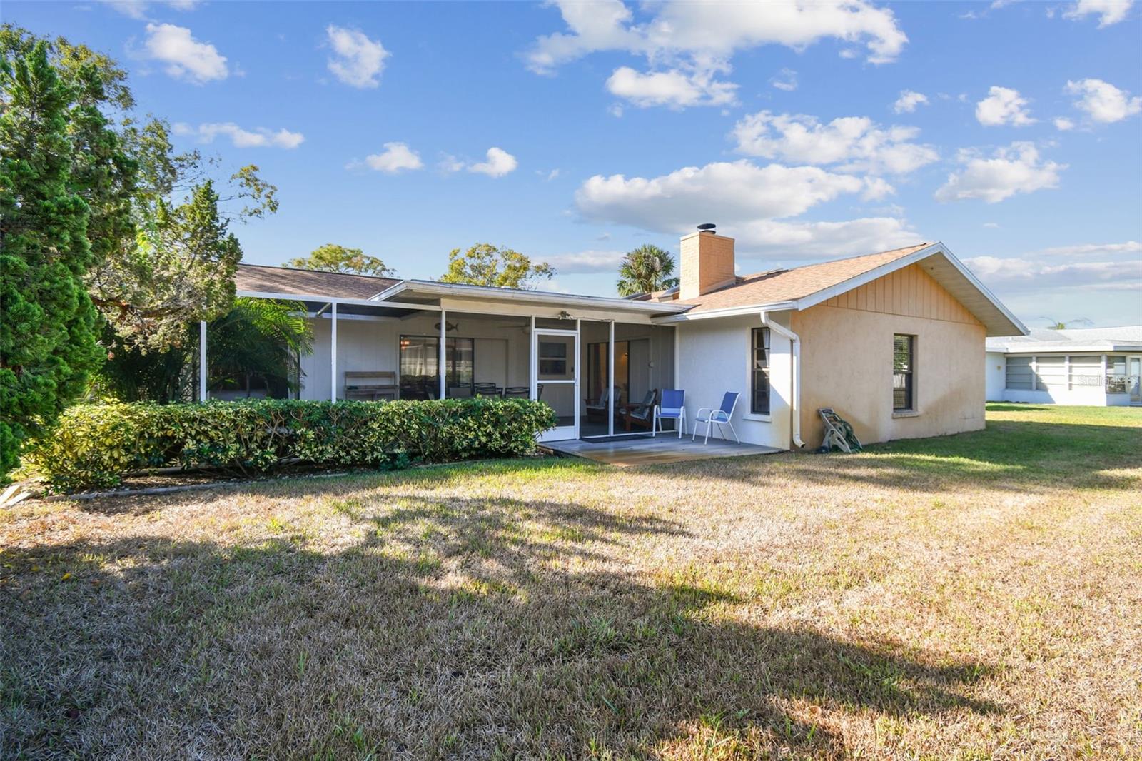 Image 36 of 40 For 6702 Pointe West Blvd