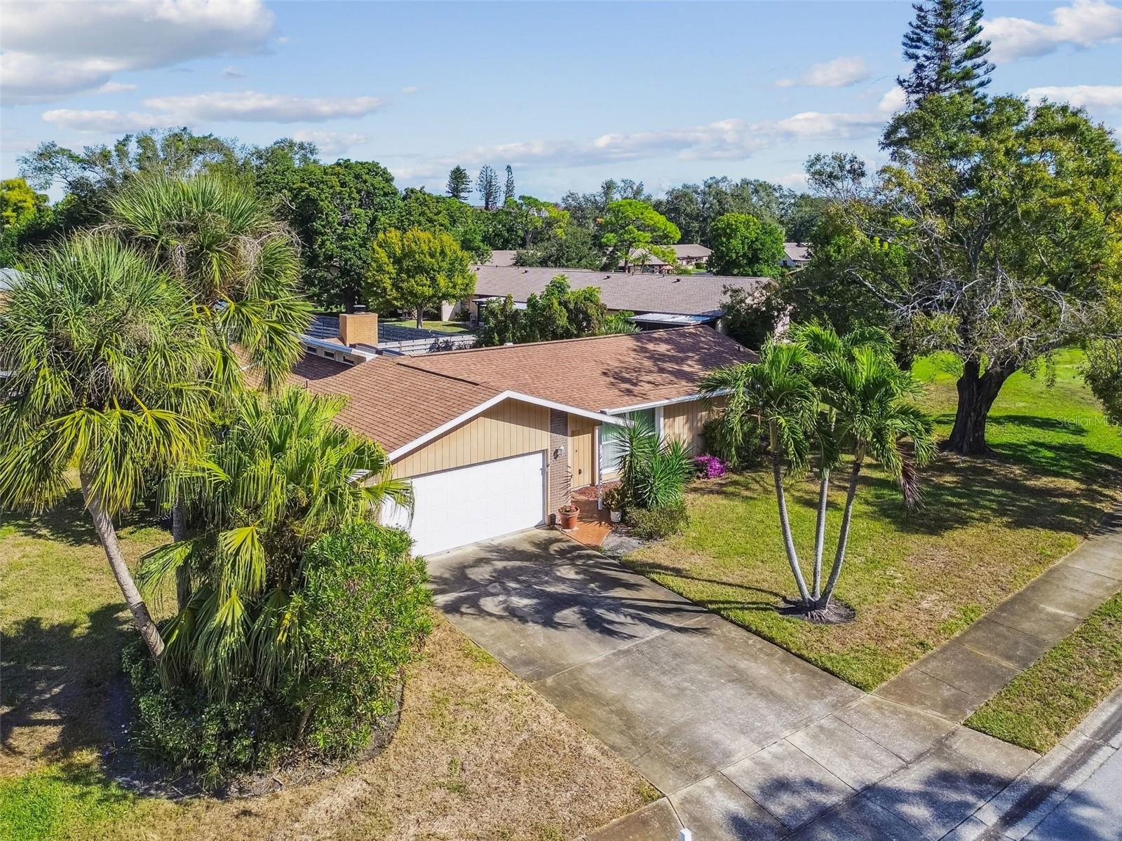 Image 37 of 40 For 6702 Pointe West Blvd