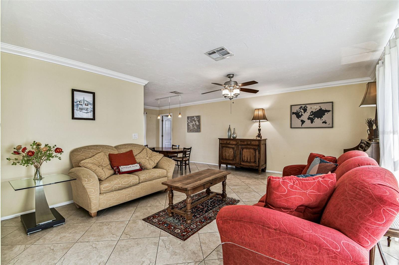 Image 7 of 40 For 6702 Pointe West Blvd