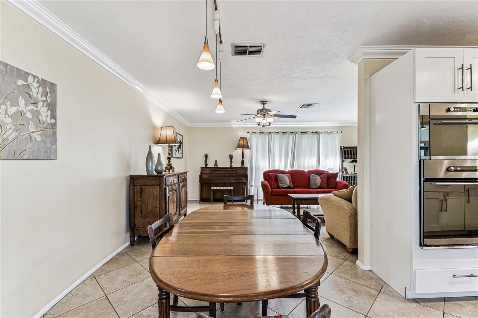 Image 9 of 40 For 6702 Pointe West Blvd