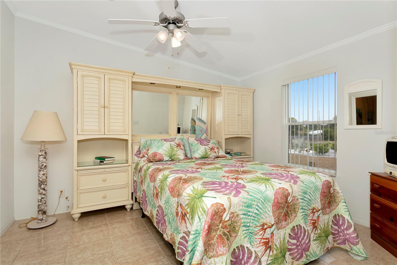 Image 11 of 36 For 6604 Marina Drive