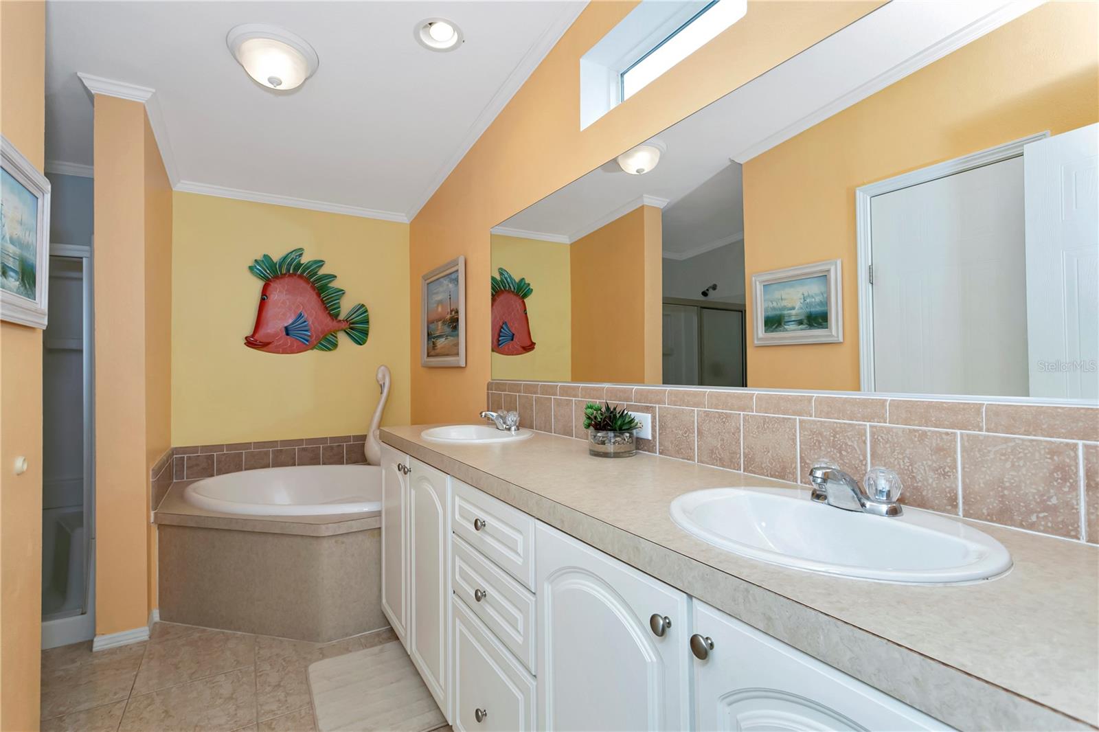 Image 12 of 36 For 6604 Marina Drive