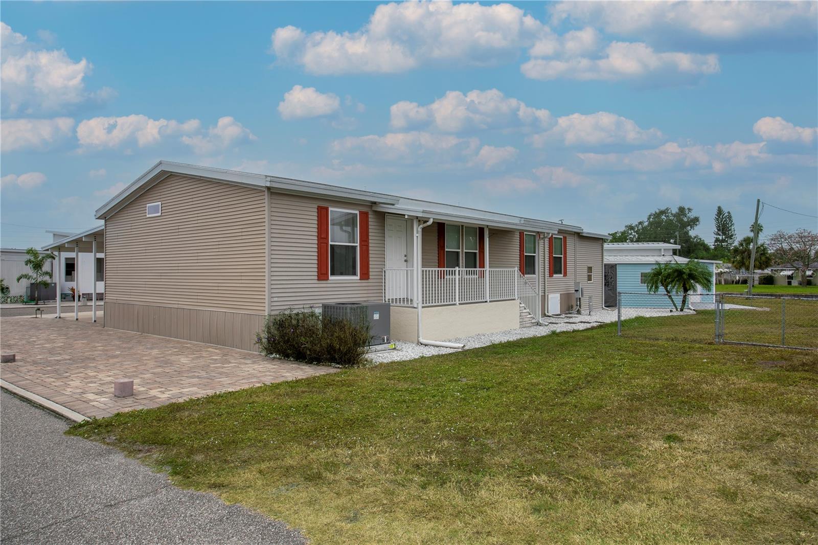 Image 28 of 36 For 6604 Marina Drive