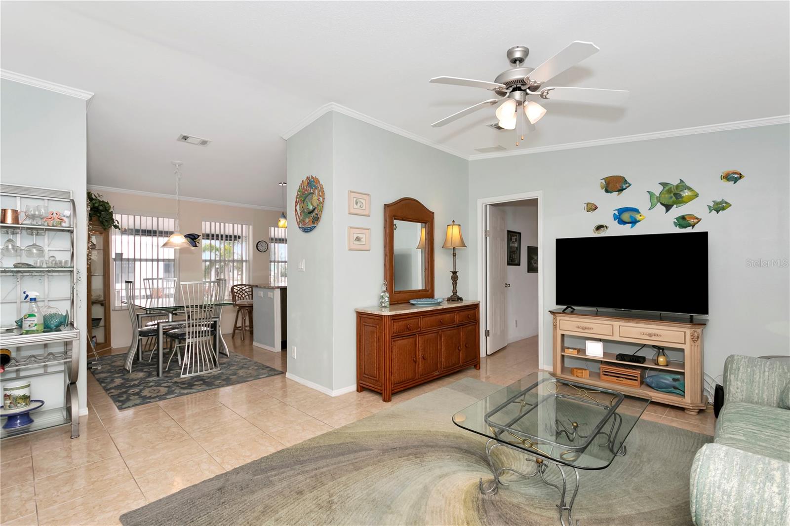 Image 8 of 36 For 6604 Marina Drive