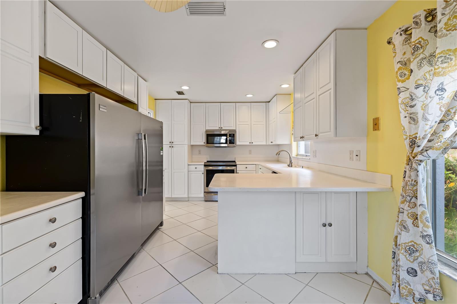 Image 12 of 36 For 6719 Paseo Castille