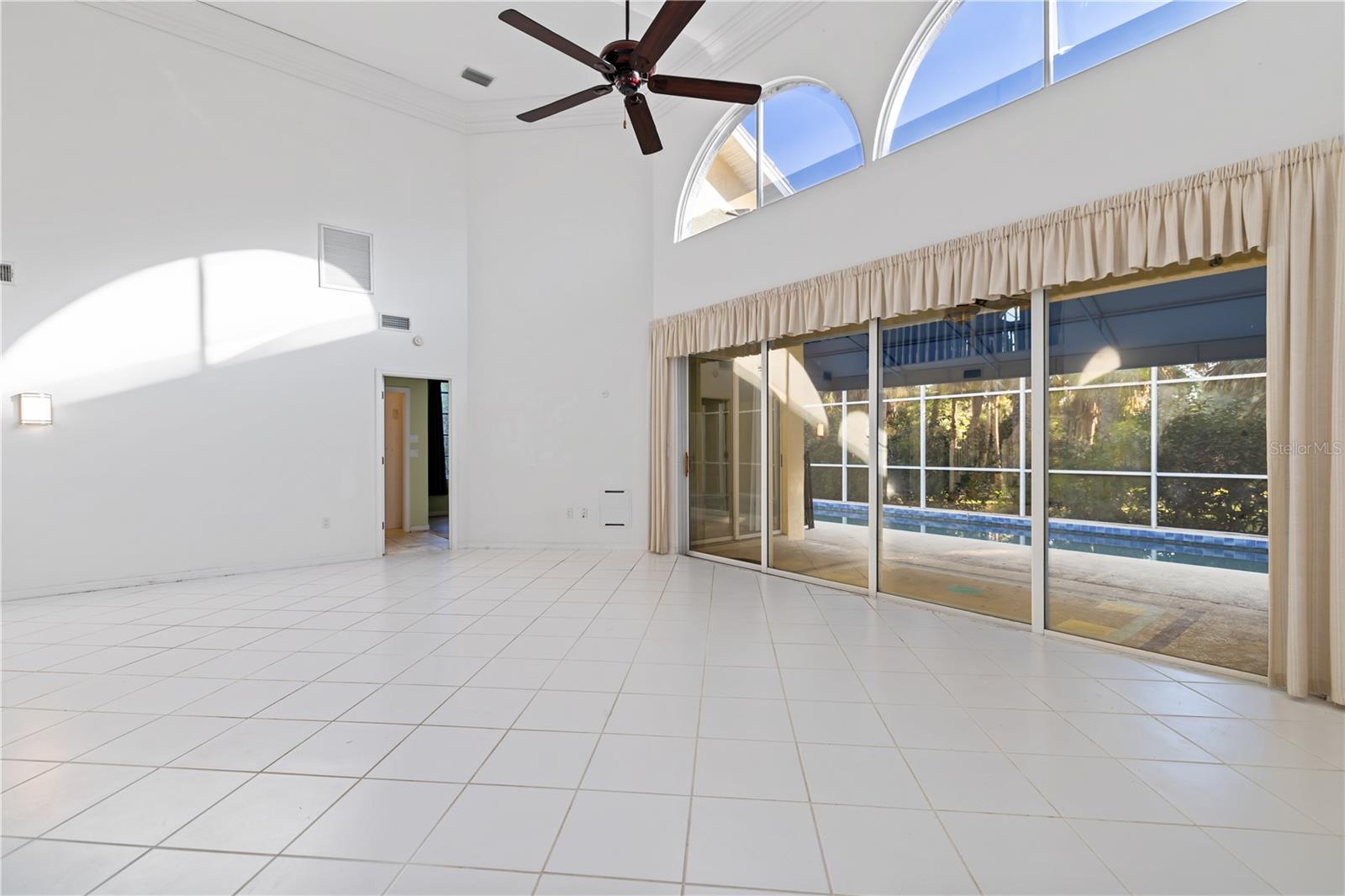 Image 6 of 36 For 6719 Paseo Castille