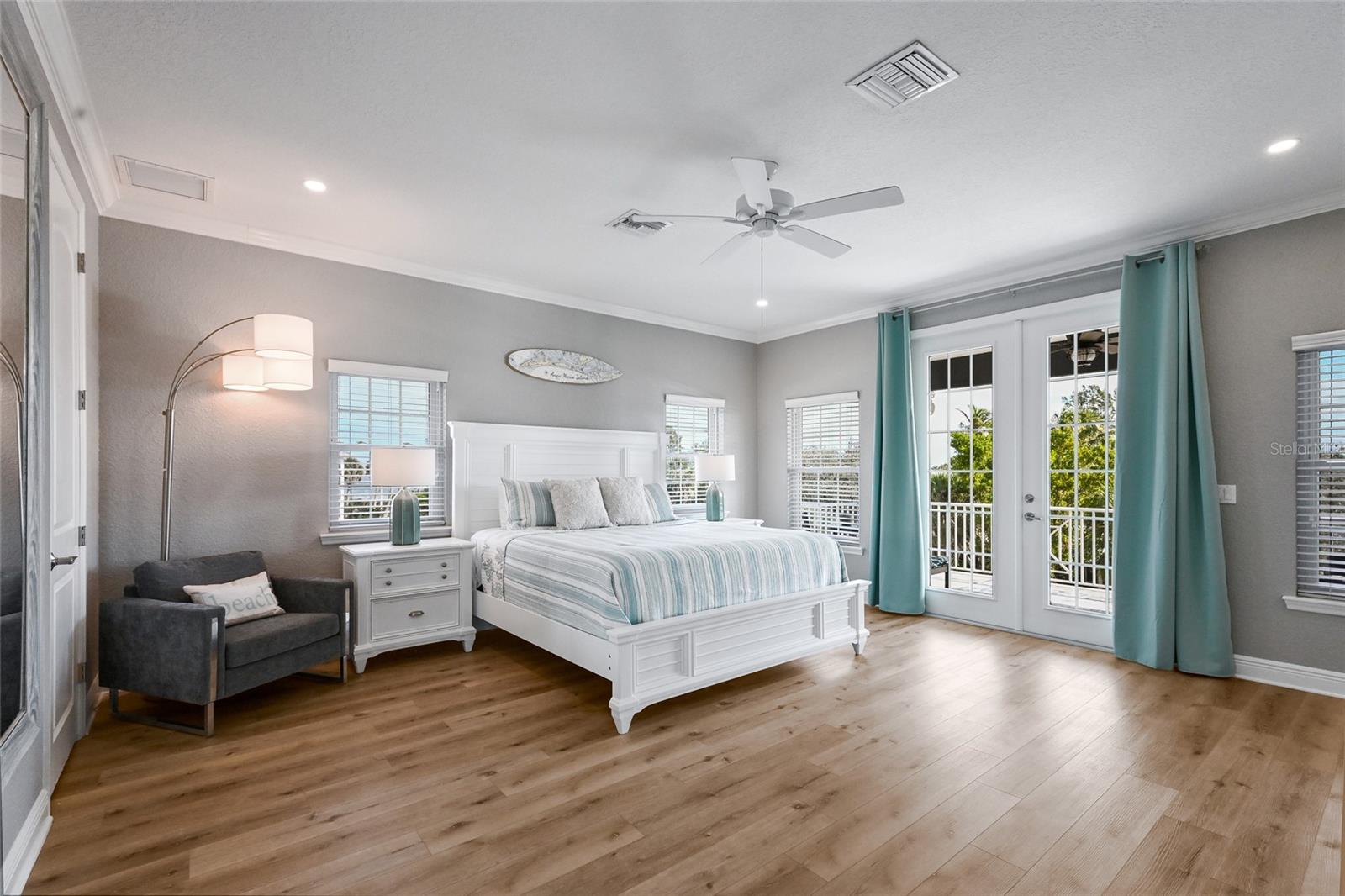 Image 29 of 68 For 159 Crescent Drive