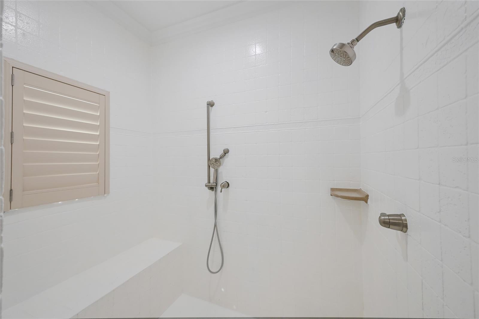 Image 36 of 68 For 159 Crescent Drive