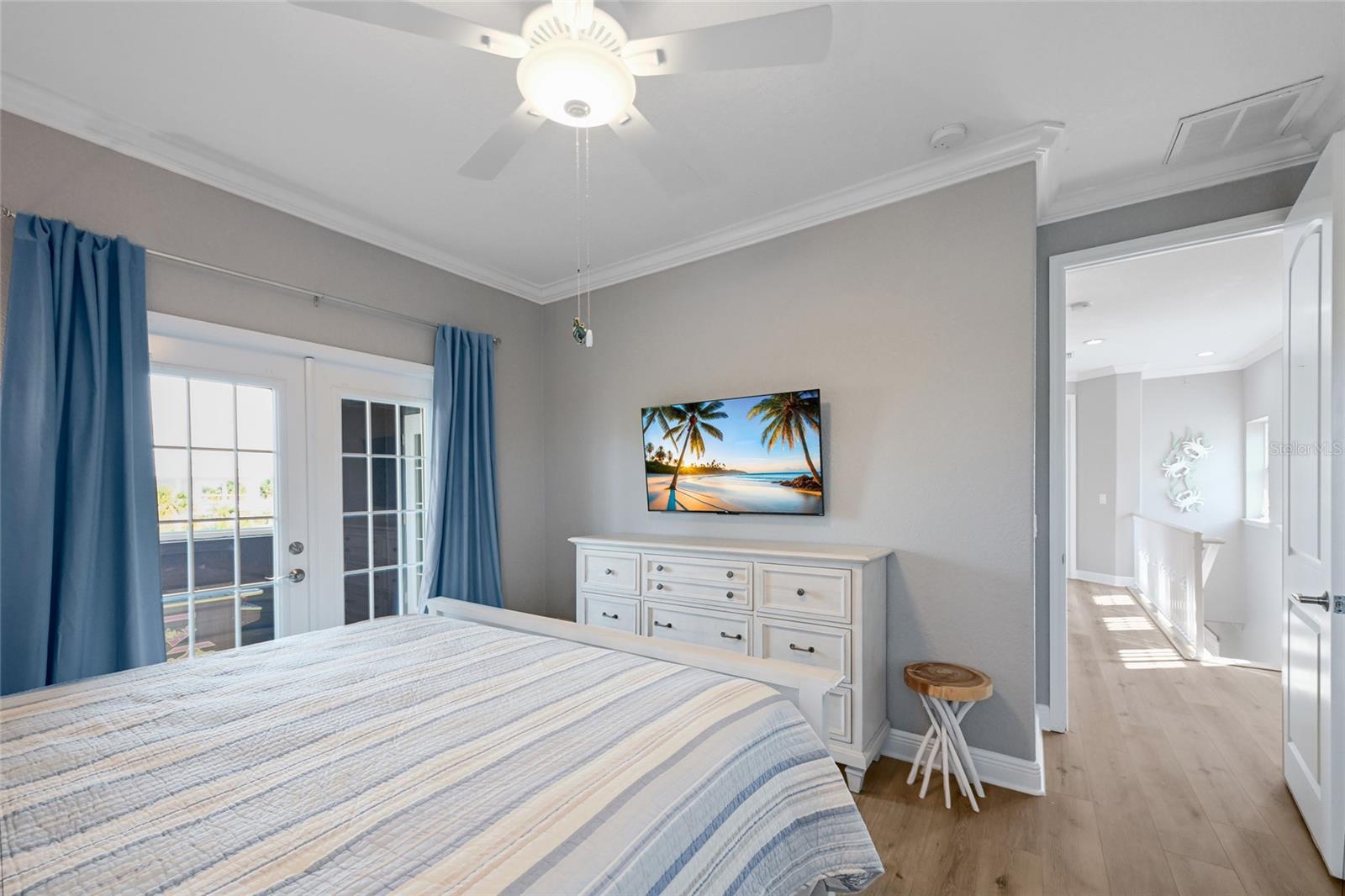 Image 40 of 68 For 159 Crescent Drive