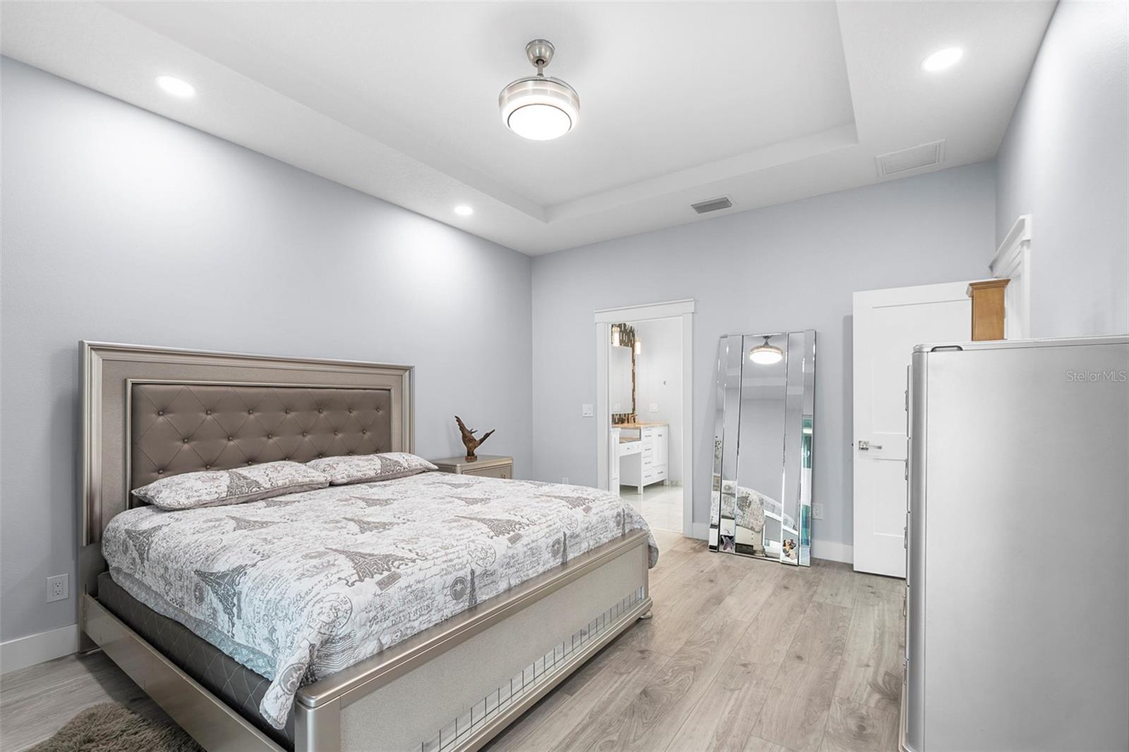 Image 13 of 39 For 3038 Velvet Lane