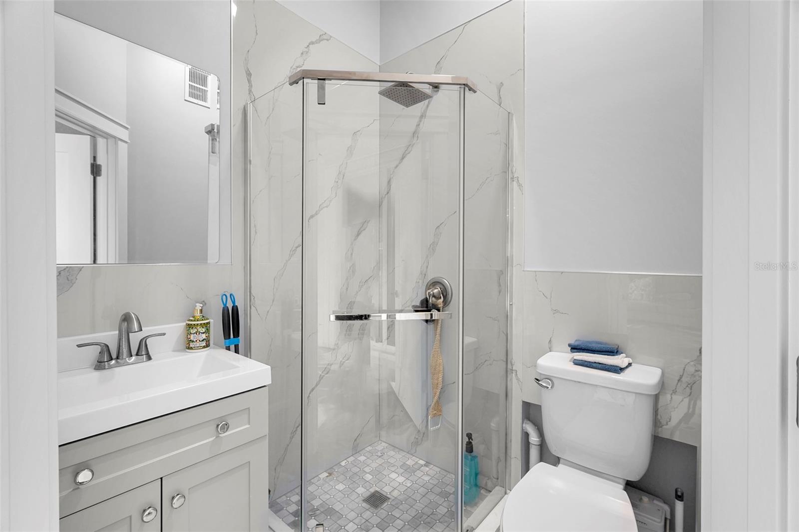 Image 30 of 39 For 3038 Velvet Lane