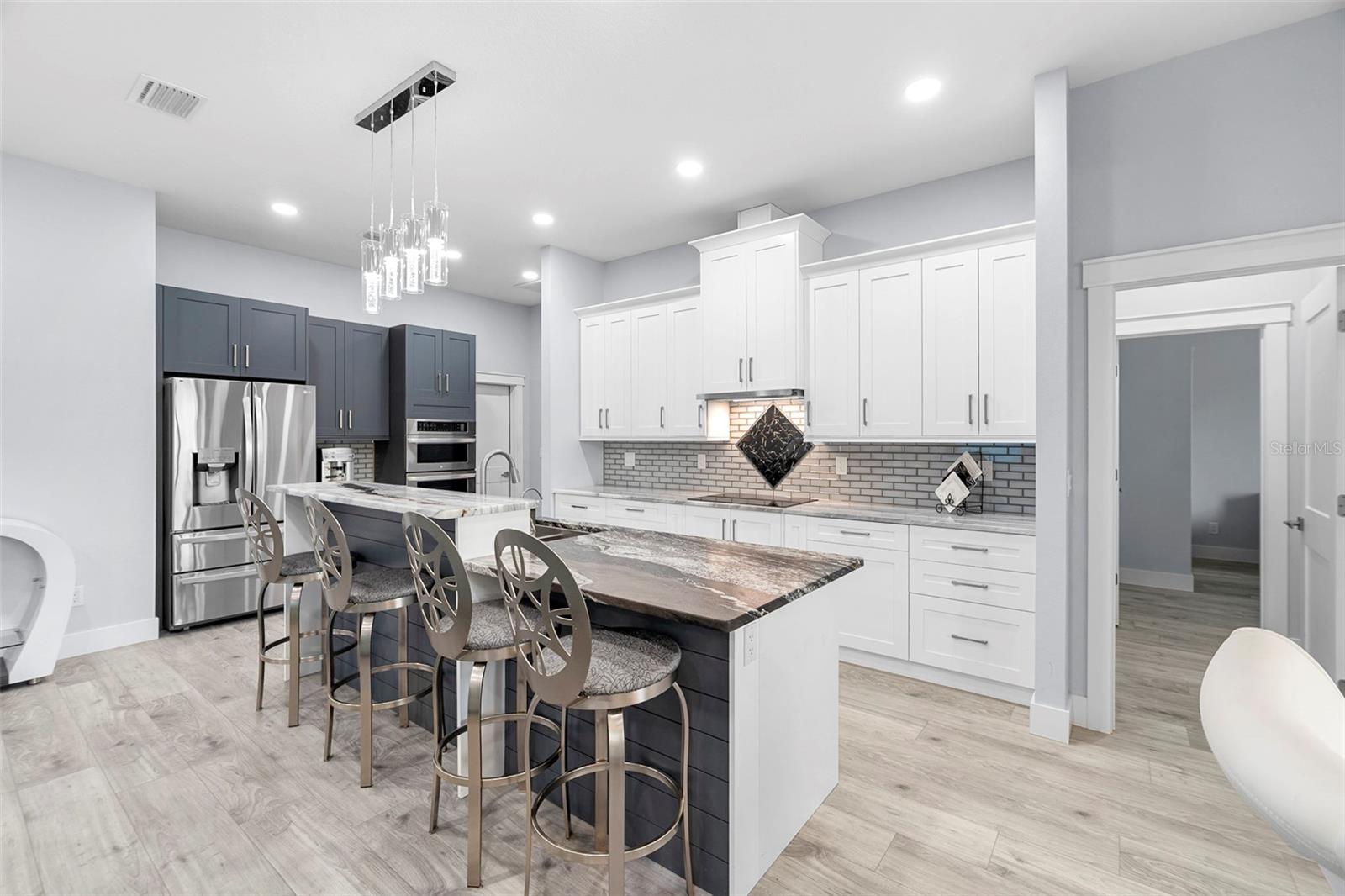 Image 5 of 39 For 3038 Velvet Lane