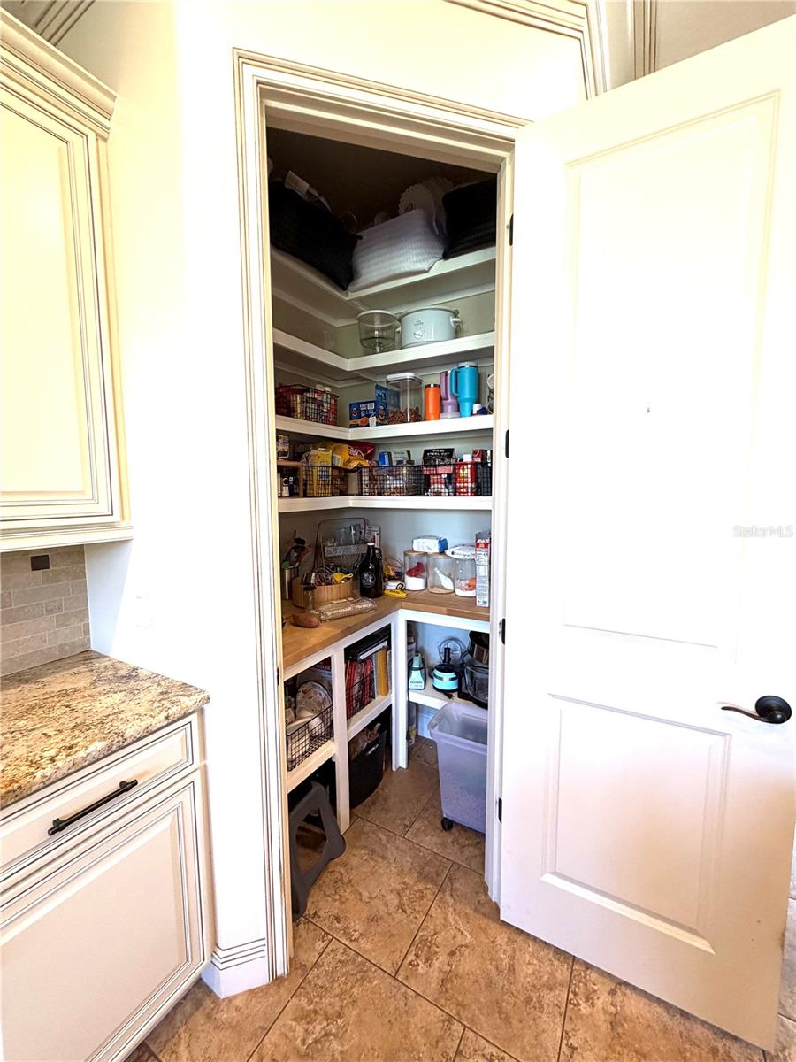 Image 8 of 40 For 388 Hammock Oak Circle