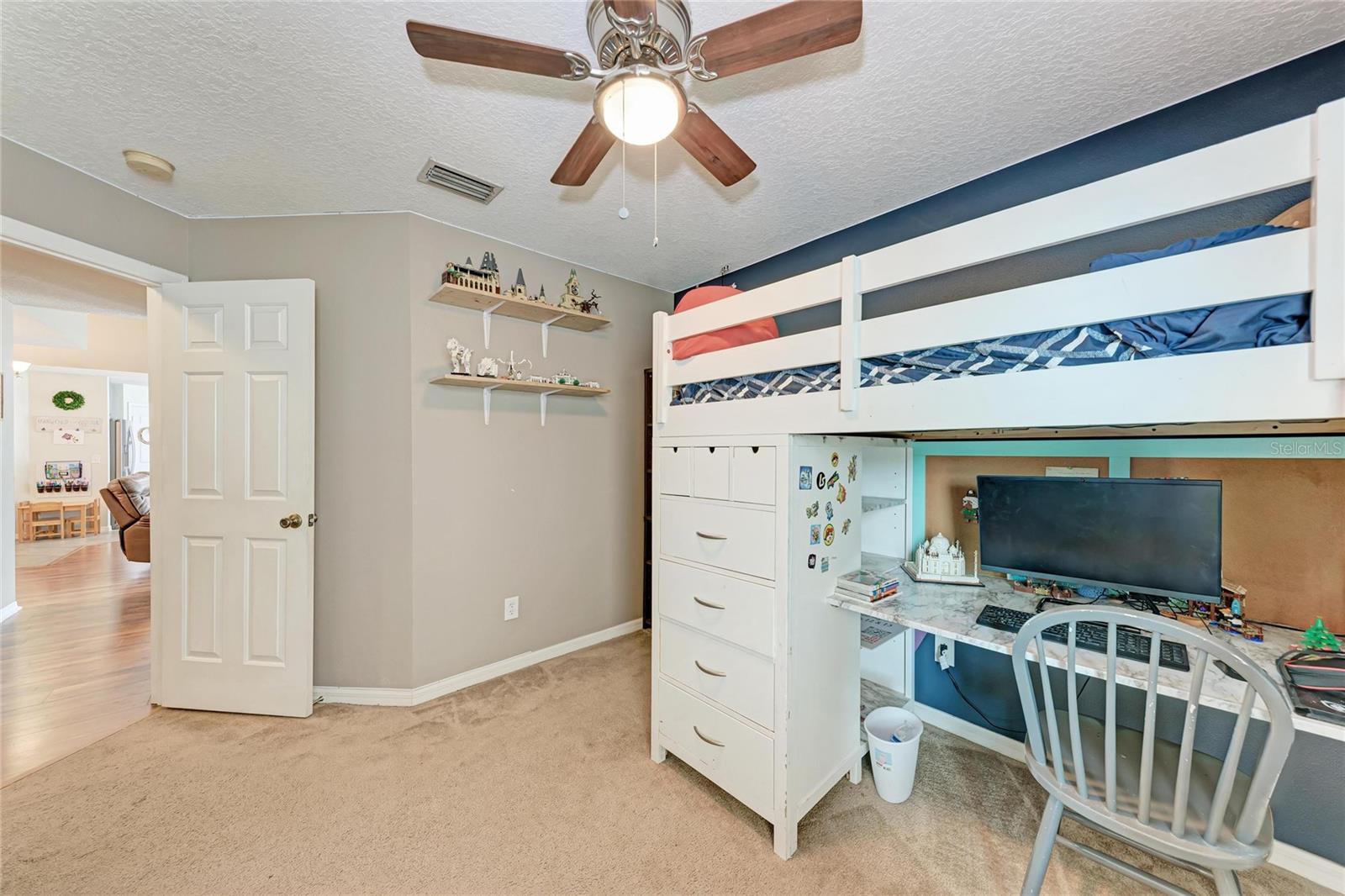 Image 26 of 45 For 4608 Oliver Manor Drive