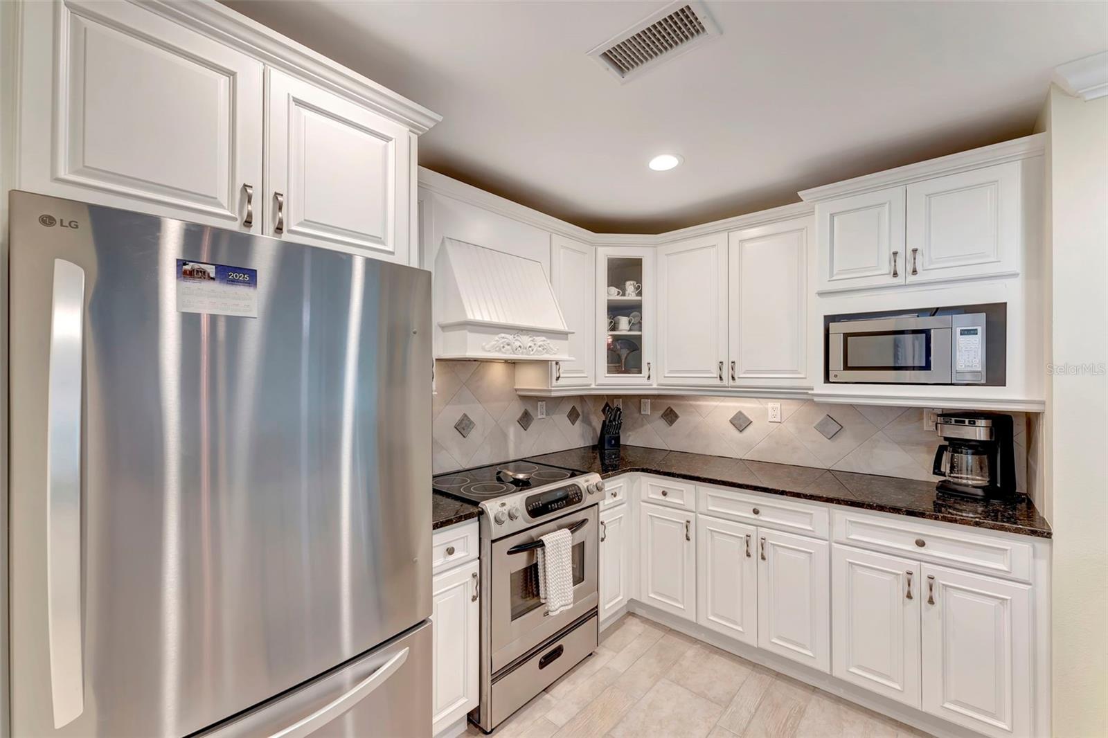 Image 20 of 52 For 1017 Peppertree Drive 116