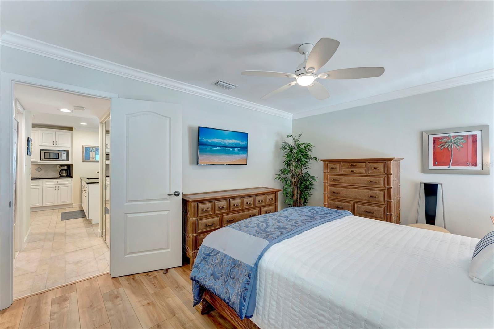 Image 23 of 52 For 1017 Peppertree Drive 116