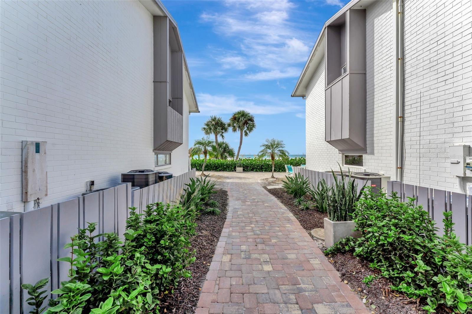 Image 31 of 52 For 1017 Peppertree Drive 116