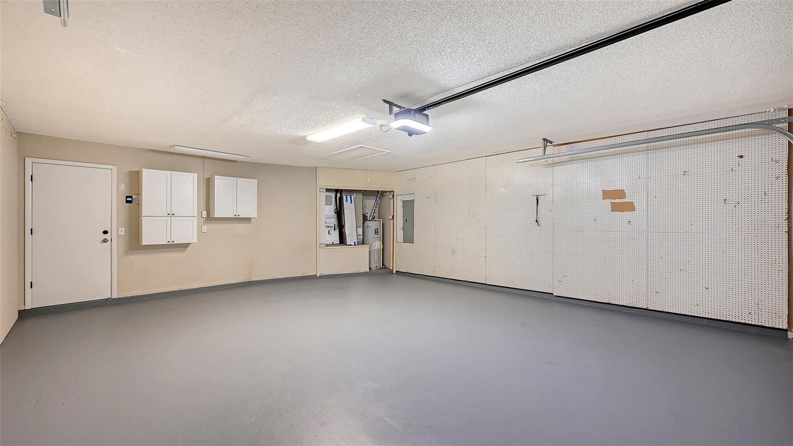 Image 40 of 64 For 8010 Conservatory Drive