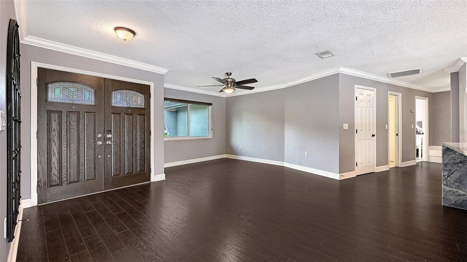 Image 6 of 64 For 8010 Conservatory Drive