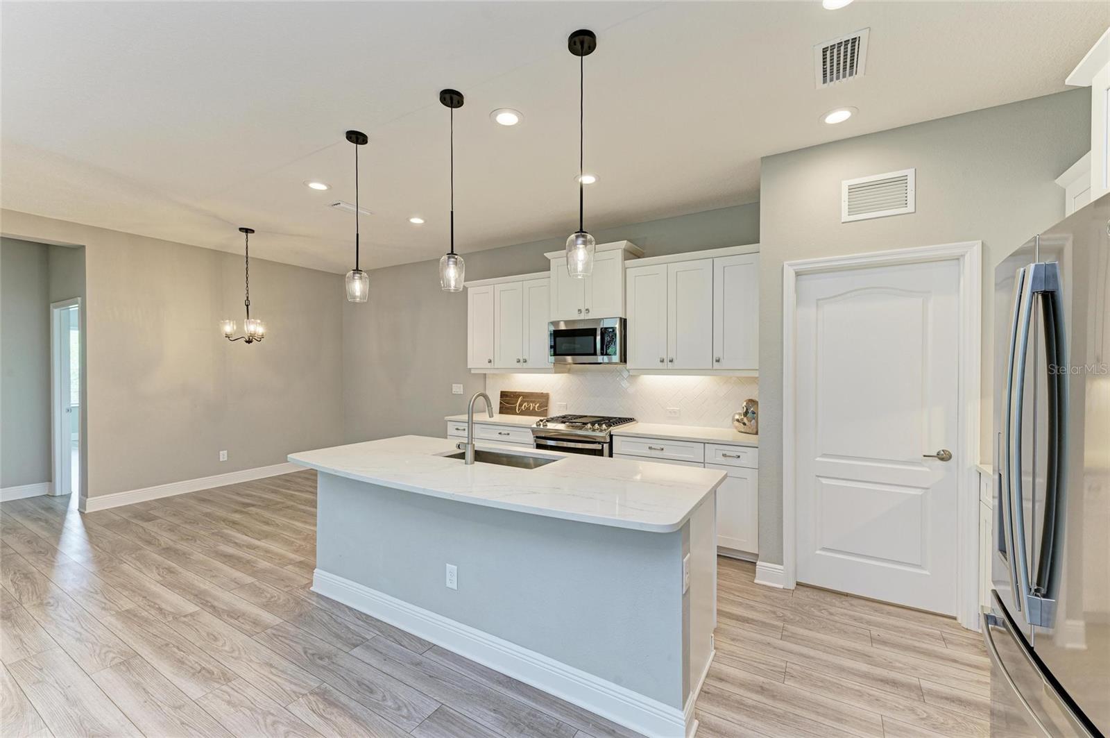 Image 18 of 83 For 2802 Butterfly Jasmine Trail