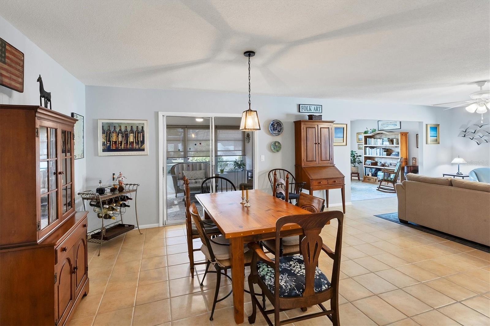 Image 12 of 43 For 1521 Lakeside Way 149