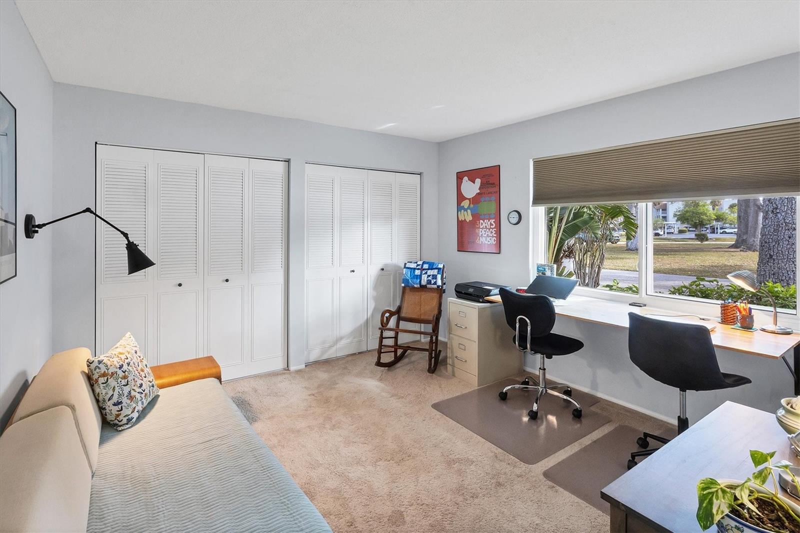 Image 28 of 43 For 1521 Lakeside Way 149