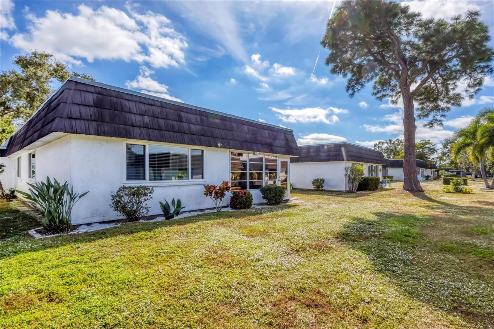 Image 35 of 43 For 1521 Lakeside Way 149