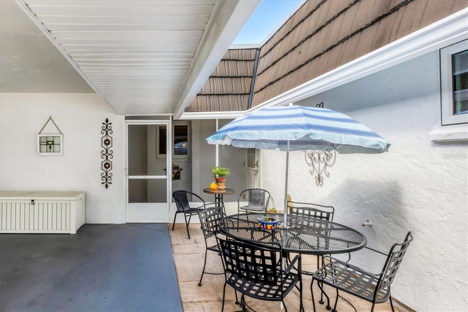 Image 9 of 43 For 1521 Lakeside Way 149