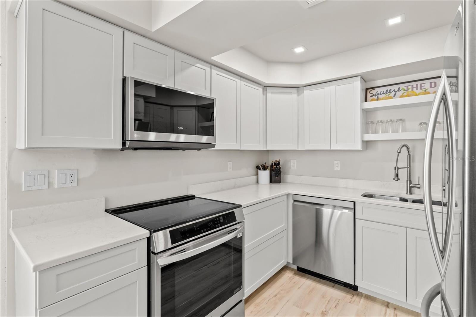 Image 10 of 53 For 800 Blvd Of The Presidents 3