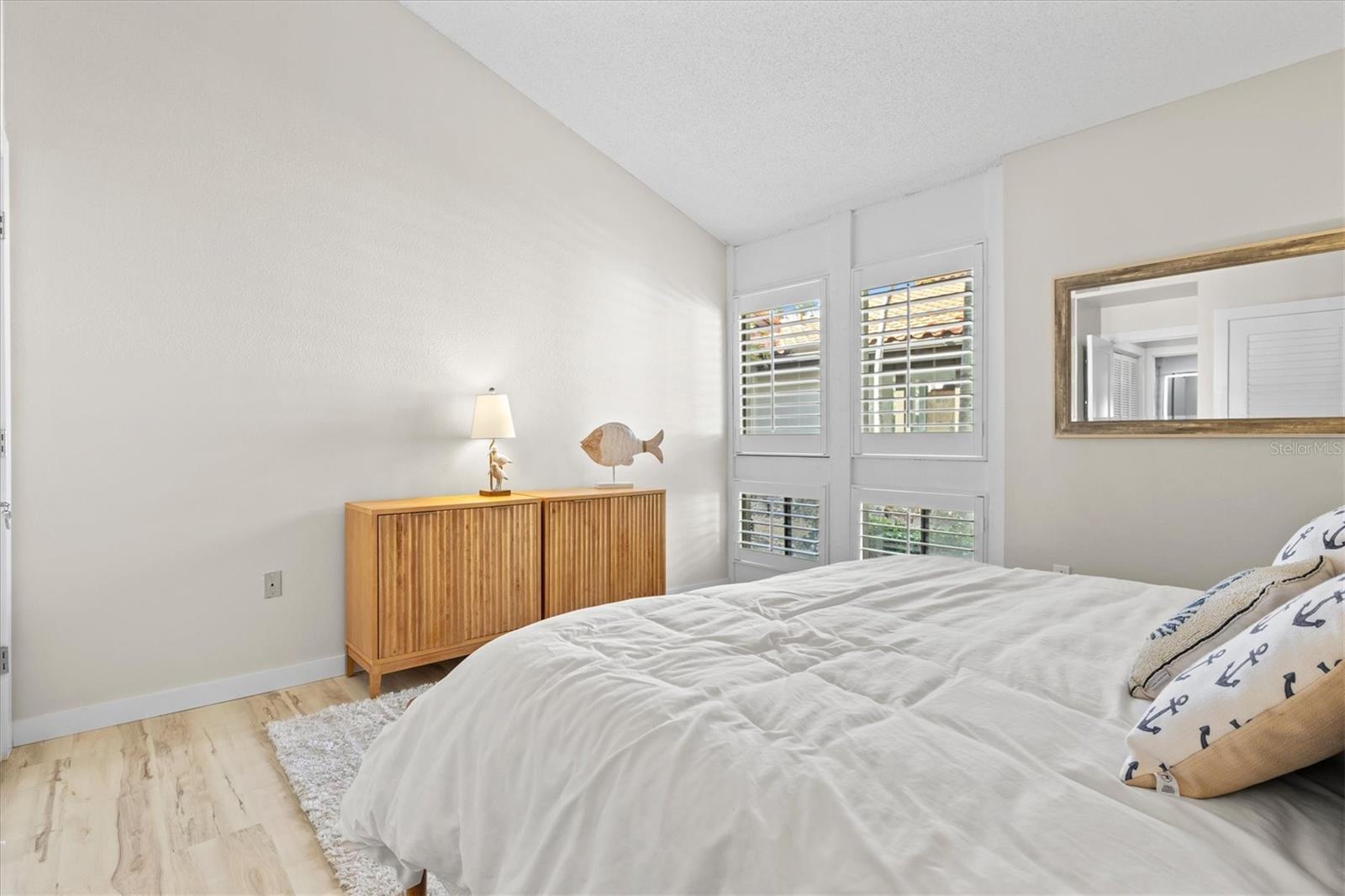 Image 14 of 53 For 800 Blvd Of The Presidents 3