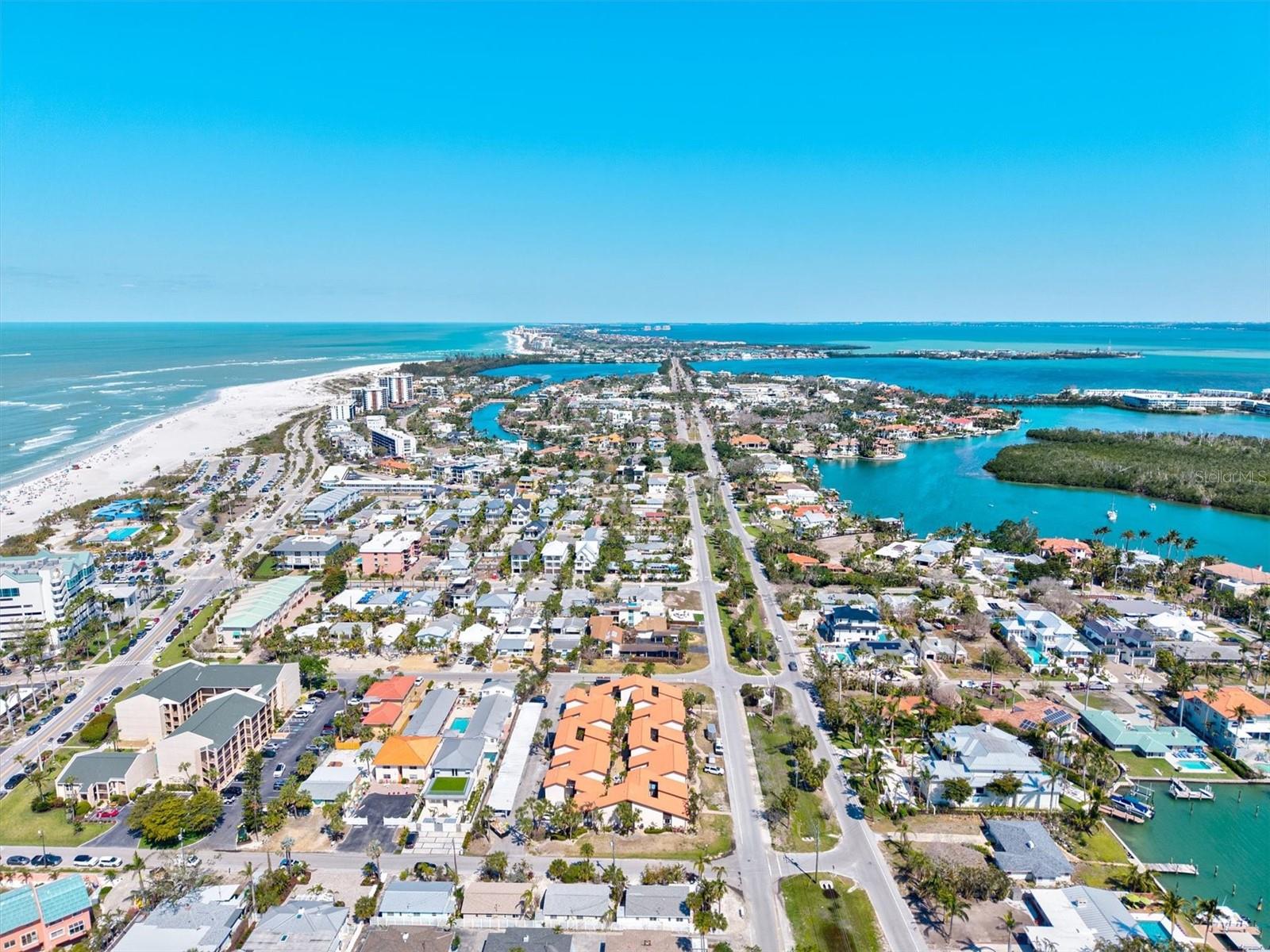 Image 30 of 53 For 800 Blvd Of The Presidents 3