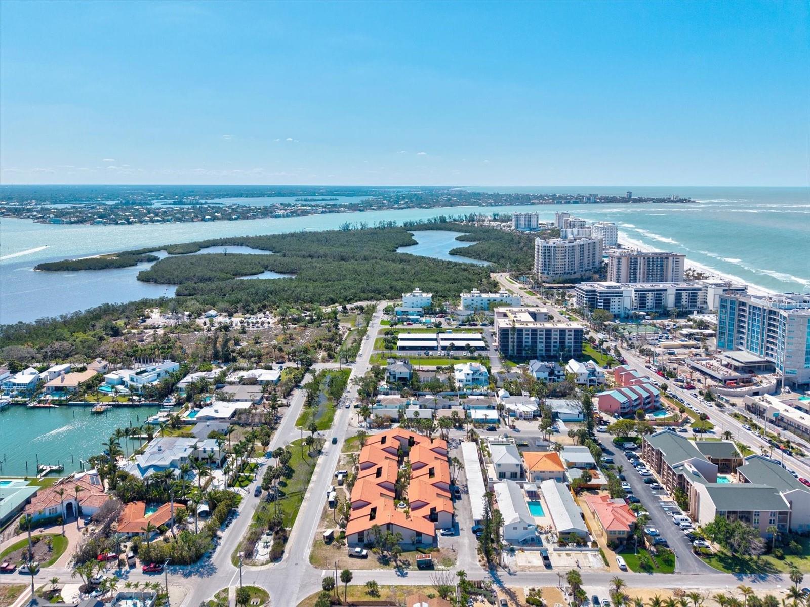 Image 32 of 53 For 800 Blvd Of The Presidents 3