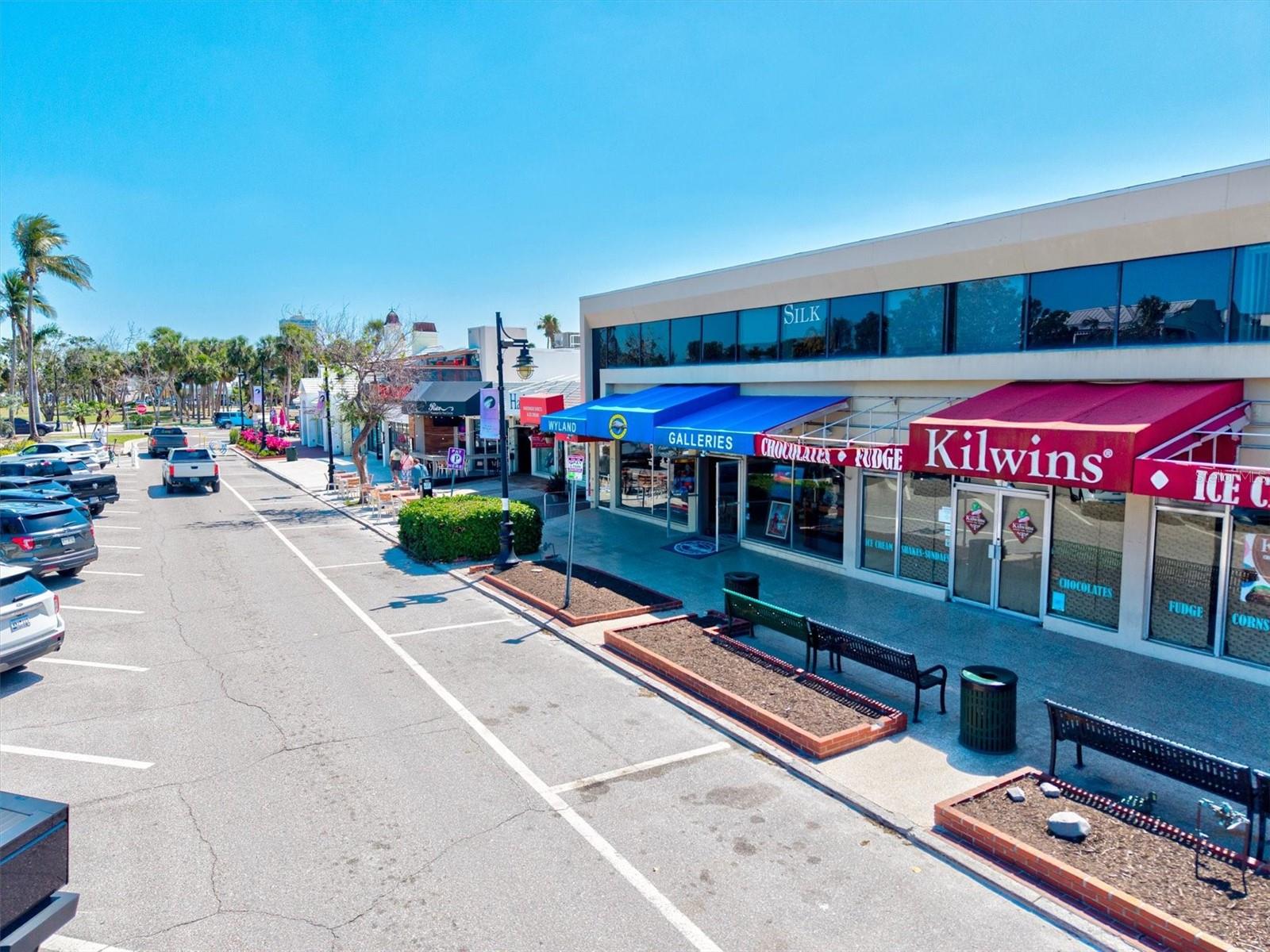 Image 39 of 53 For 800 Blvd Of The Presidents 3