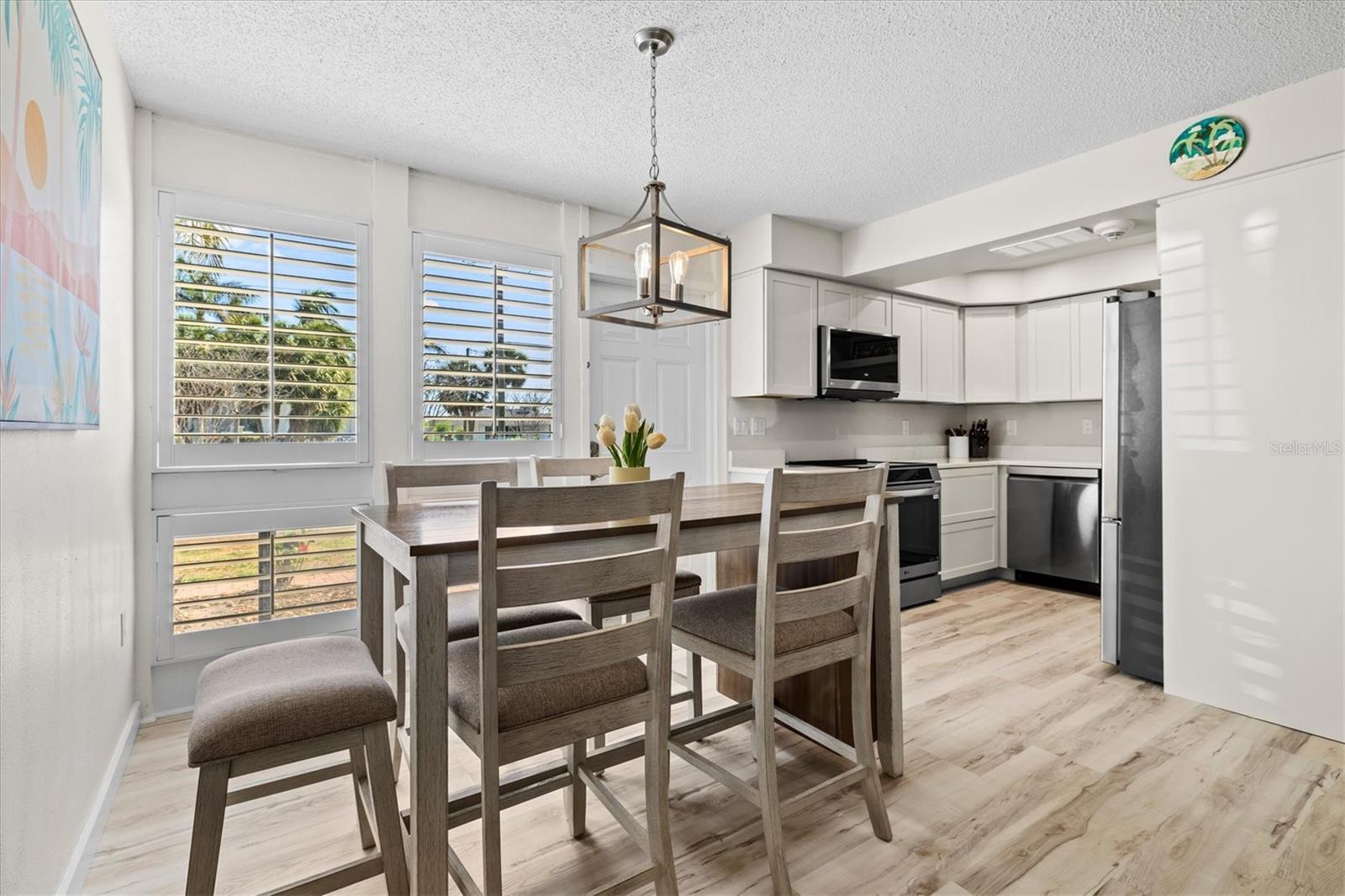 Image 7 of 53 For 800 Blvd Of The Presidents 3