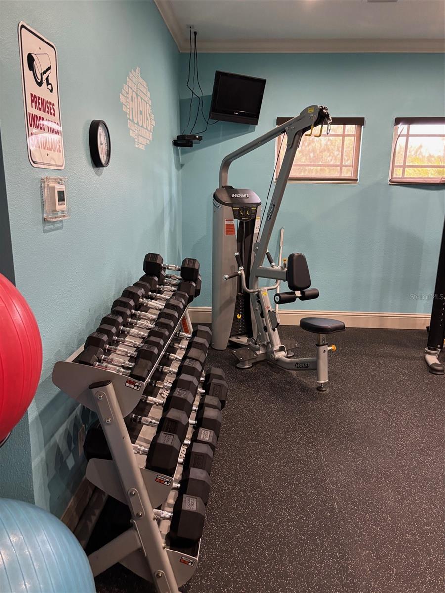 Image 18 of 27 For 10915 79th Street E